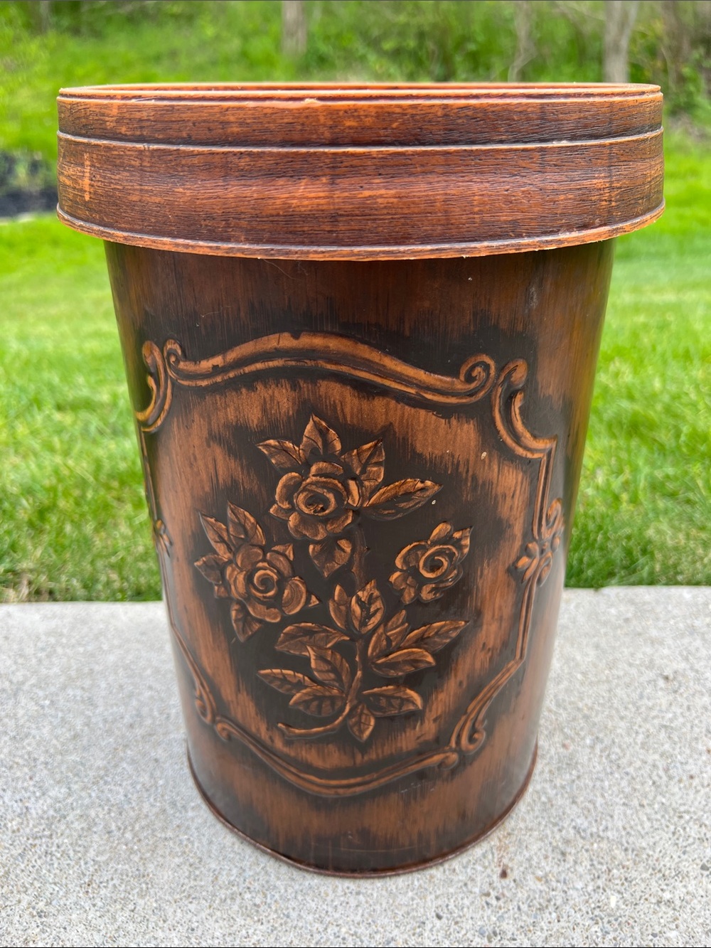 Vintage J L Clark Toleware Style Metal Wastebasket Trash Bin Rockford ILL USA